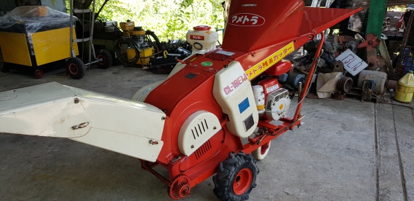 เครื่องสับกิ่งไม้ เดินหน้าถอยหลังได้  สอบถามได้ต่อรองได้ขายได้ขาย
