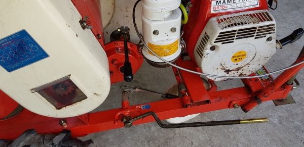 เครื่องสับกิ่งไม้ เดินหน้าถอยหลังได้  สอบถามได้ต่อรองได้ขายได้ขาย