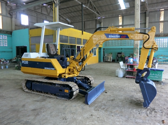 KOMATSU PC20-5 เครื่องปั้มดี เอวแน่น ช่วงล่างเต็ม ระบบไว  เอกสารอินวอยครบ #ยังไม่เคยใช้งานในไทย (รถกำลังเก็บงาน ทำสี เช็คเปลี่ยนถ่ายของเหลว เก็บงานหลวม) ชั่วโมงการทำงาน 2,9xx ชั่วโมง สนใจรีบจับจองเป็นเจ้าของได้เลยนะคับ ราคา240,000บาทต่อลองได้ หรือสนใจตามส