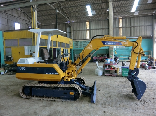 KOMATSU PC20-5 เครื่องปั้มดี เอวแน่น ช่วงล่างเต็ม ระบบไว  เอกสารอินวอยครบ #ยังไม่เคยใช้งานในไทย (รถกำลังเก็บงาน ทำสี เช็คเปลี่ยนถ่ายของเหลว เก็บงานหลวม) ชั่วโมงการทำงาน 2,9xx ชั่วโมง สนใจรีบจับจองเป็นเจ้าของได้เลยนะคับ ราคา240,000บาทต่อลองได้ หรือสนใจตามส