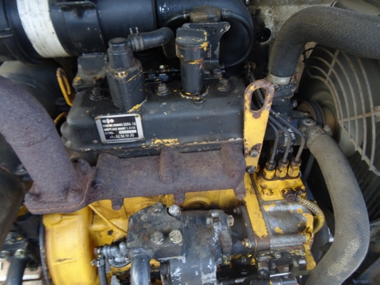 รถขุด Komatsu PC20-2 ตู้เก๋ง รถขุด Komatsu PC20-2 ตู้เก๋ง