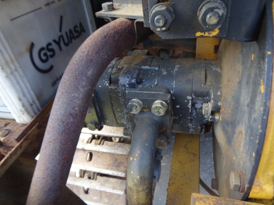 รถขุด Komatsu PC20-2 ตู้เก๋ง รถขุด Komatsu PC20-2 ตู้เก๋ง