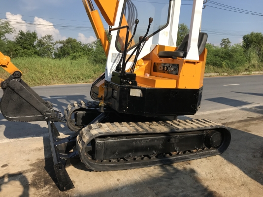 Hanix s&b20sสภาพดีเก่าญี่ปุ่น มีใบอินวอยไม่เคยใช้ในไทย Hanix s&b20sสภาพดีเก่าญี่ปุ่น มีใบอินวอยไม่เคยใช้ในไทย