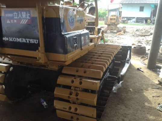 KOMATSU D2-5