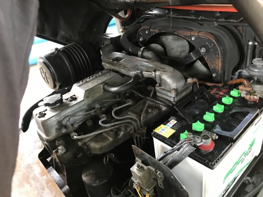 ขายโฟคลิฟโตโยต้า2.5ตันดีเซลเสาสูง4เมตรแน่นพร้อมใช้คับ