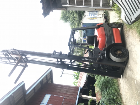 ขายโฟคลิฟโตโยต้า2.5ตันดีเซลเสาสูง4เมตรแน่นพร้อมใช้คับ