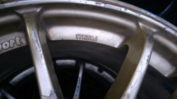 เศษ ขอบ17  2วงใส่กระบะ6รู