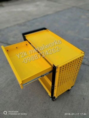 รถเข็นมีลิ้นชักและแผงแขวนอุปกรณ์ยี่ห้อ Y2k สินค้าผลิตไทยคุณภาพพรีเมี่ยม รถเข็นมีลิ้นชักและแผงแขวนอุปกรณ์ยี่ห้อ Y2k สินค้าผลิตไทยคุณภาพพรีเมี่ยม
