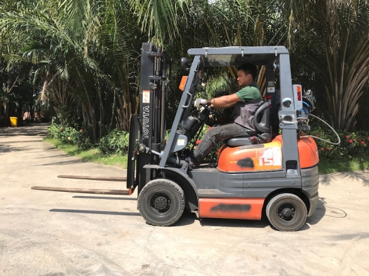 ขายFORKLIFT TOTOTA รุ่น6FG15(1.5ตัน)(แก๊สนอกแท้) สวยเดิมจากญี่ปุ่น ยังไม่เคยใช้ในไทย 139,000เท่านั้น!!