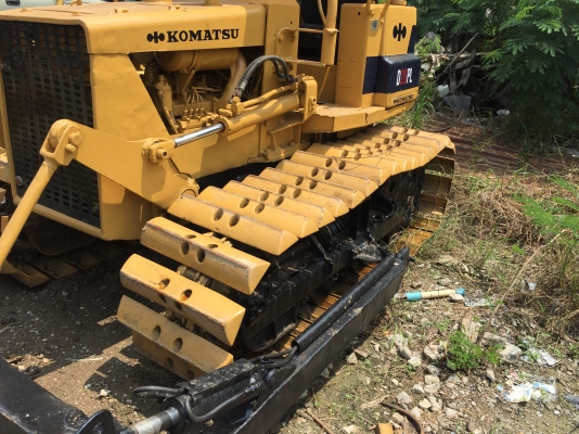 ขายรถแทร็กเตอร์D2-5P รถพร้อมใช้งาน เครื่องดี ช่วงล่างดี ใบแทร็กเต็ม ราคาต่อรองคุยกันได้