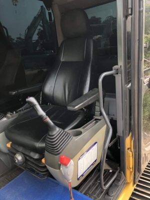 ขายรถแบคโฮมือสอง KOMATSU PC200-8 บูมยาว 16 เมตร ใช้งาน 9 พันชั่วโมง สภาพนางฟ้า ขายรถแบคโฮมือสอง KOMATSU PC200-8 บูมยาว 16 เมตร ใช้งาน 9 พันชั่วโมง สภาพนางฟ้า