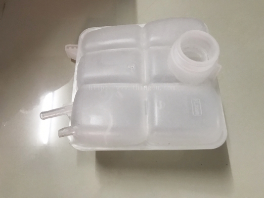 กระปุกน้ำ MAZDA3 BL ของแท้ ใหม่