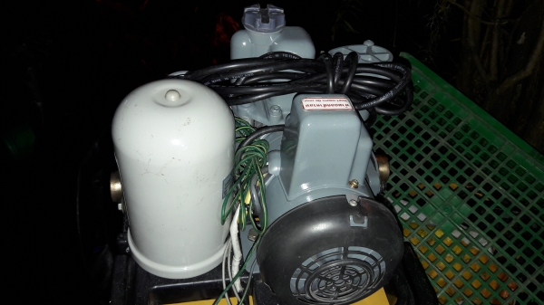 ขาย !! ปั้มน้ำแรงดันคงที่.ฮิตาชิ.ขนาด250w.พร้อมใช้งาน