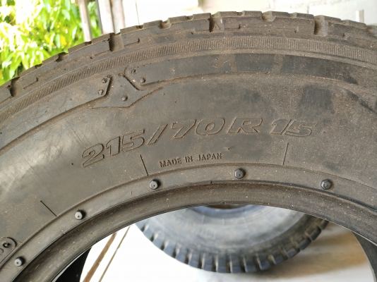 ยาง\% 215/70 R15. ปี10 nitto {ไม่มีตำนิ} เส้นละ 1,xxx