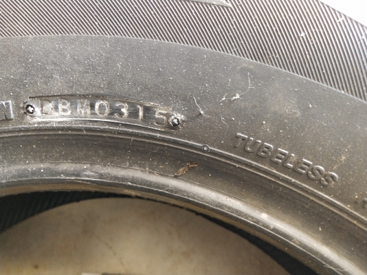 ยาง\% 215/65 R15. ปี15 Bridgeston {ไม่มีตำนิ} เส้นละ 1,xxx