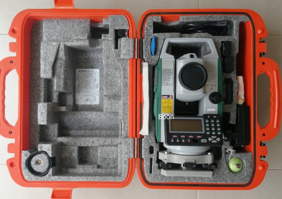 สินค้ามือสอง ขายกล้องสำรวจ Total Station SOKKIA SET350RX ถอดฐานได้ สภาพสวย 2หน้าจอ นอลปรีซึ่ม เลเซอร์นำเป้า Accuracy 3” ความละเอียดหน้าจออ่าน 1” สินค้ามือสอง ขายกล้องสำรวจ Total Station SOKKIA SET350RX ถอดฐานได้ สภาพสวย 2หน้าจอ นอลปรีซึ่ม เลเซอร์นำเป้า Accuracy 3” ความละเอียดหน้าจออ่าน 1”