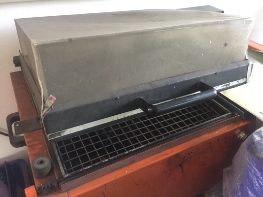 เครื่องห่อฟิล์มหดแบบกึ่งอัตโนมัติ L-Sealing Machine เหมาะสำหรับห่อฟิล์มหด PVC, POF, PE แบบม้วนใช้คู่กับเครื่องอบฟิล์มหดทุกขนาด