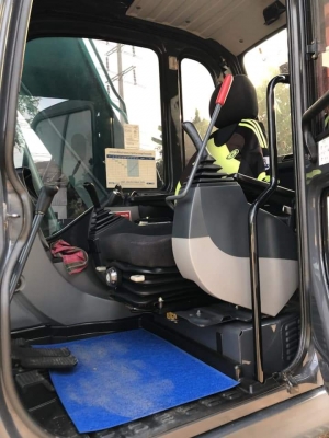 Kobelco SK 140 XMใช้งาน 6000ช.ม เล่มทะเบียน สวยมากช่วงล่างเต็ม