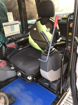 Kobelco SK 140 XMใช้งาน 6000ช.ม เล่มทะเบียน สวยมากช่วงล่างเต็ม