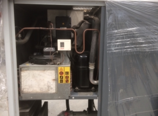 ปั้มลม ATLAS COPCO 25 HP อินเวอร์เตอร์ มี AIR DRYER ในตัว