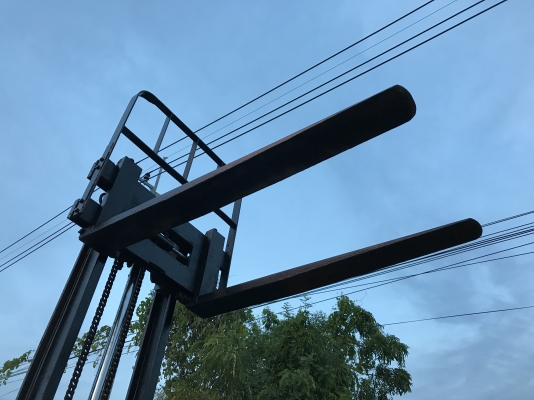 Nissan 2ตันดีเซลเก่าญี่ปุ่น สภาพดีพร้อมใช้ไม่เคยใช้ในไทยมีใบอินวอย