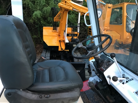 Nissan 2ตันดีเซลเก่าญี่ปุ่น สภาพดีพร้อมใช้ไม่เคยใช้ในไทยมีใบอินวอย