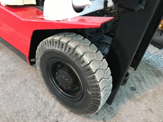 Nissan 2ตันดีเซลเก่าญี่ปุ่น สภาพดีพร้อมใช้ไม่เคยใช้ในไทยมีใบอินวอย