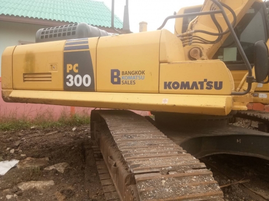 ขาย 3,200,000 KOMATSU pc 300-8 ใส่หัวไวโบเอกสารเล่ม ไฟฟ้าครบ เครื่องดี ปั้มแรง เอวแน่น ช่วงล่างเต็ม พร้อมใช้งานทุกระบบ แอร์เย็น  รถอยู่ กทม. 090-772-3710 090-772-3708