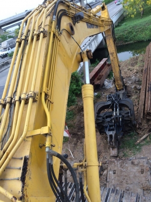 ขาย 3,200,000 KOMATSU pc 300-8 ใส่หัวไวโบเอกสารเล่ม ไฟฟ้าครบ เครื่องดี ปั้มแรง เอวแน่น ช่วงล่างเต็ม พร้อมใช้งานทุกระบบ แอร์เย็น รถอยู่ กทม. 064-191-1112 ขาย 3,200,000 KOMATSU pc 300-8 ใส่หัวไวโบเอกสารเล่ม ไฟฟ้าครบ เครื่องดี ปั้มแรง เอวแน่น ช่วงล่างเต็ม พร้อมใช้งานทุกระบบ แอร์เย็น รถอยู่ กทม. 064-191-1112