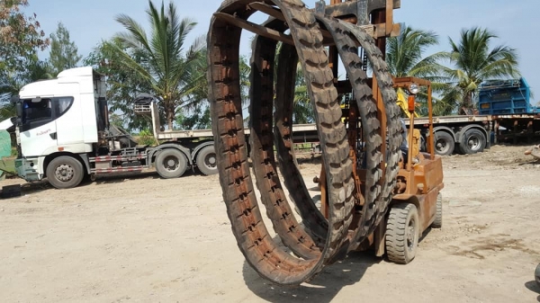 FROM JAPAN RUBBER TRACKแทรคยางสำหรับรถขุดไซค์40,45,50,55 อาทิเช่น*PC40-7,PC45-1* ขนาด400*14.2*37(ข้อห่าง-ลอนเลอร์ลำโพง) FROM JAPAN RUBBER TRACKแทรคยางสำหรับรถขุดไซค์40,45,50,55 อาทิเช่น*PC40-7,PC45-1* ขนาด400*14.2*37(ข้อห่าง-ลอนเลอร์ลำโพง)