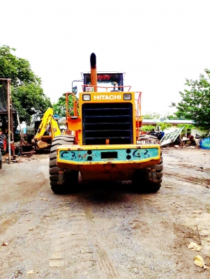 ขายถูกๆ HITACHI LX200 240 hp (179 kw) เทียบเท่ากับ KOMATSU WA430-6 สภาพสวยพร้อมใช้ โทร 084-5424150