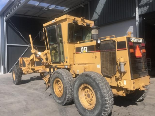 รถเกรดCaterpillar รุ่น140H2ZK06016 ปี2001 มีสแกริฟายสภาพพร้อม