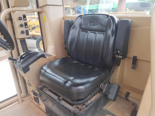 รถเกรดCaterpillar รุ่น140KJPA00752 ปี2011 พร้อมริปเปอร์ สภาพพร้อมใช้งาน