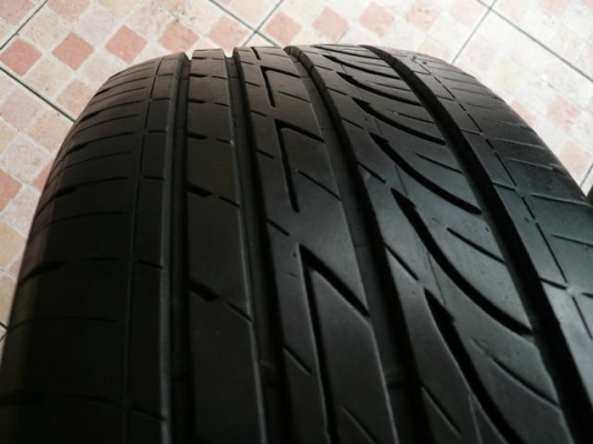 ขายยาง BRIDGESTONE GR90---225/50/17---ปลายปี10 (1ชุด) ขายยาง BRIDGESTONE GR90---225/50/17---ปลายปี10 (1ชุด)