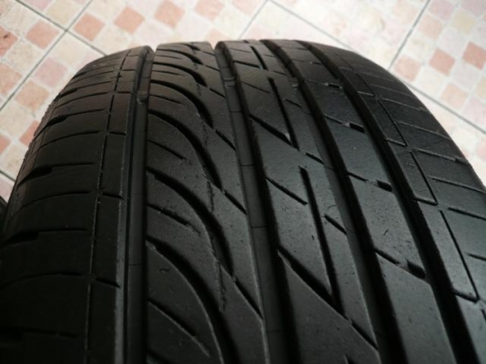 ขายยาง BRIDGESTONE GR90---225/50/17---ปลายปี10 (1ชุด) ขายยาง BRIDGESTONE GR90---225/50/17---ปลายปี10 (1ชุด)