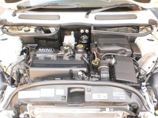 MINI COOPER 1.6 convertible ปี 2012 เกียร์ออโต้ สีขาวครีมเดิม ตัวtopสุด MINI COOPER 1.6 convertible ปี 2012 เกียร์ออโต้ สีขาวครีมเดิม ตัวtopสุด