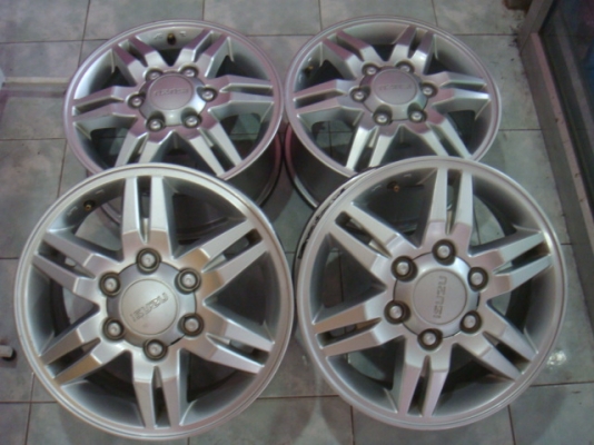 ขายแมกซ์เดิมอีซูซุดีเเมคขอบ 16 หกรู