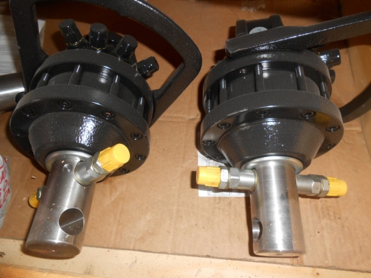 ขายเครนพับ ทั้งใหม่ และ มือสอง และอุปกรณ์ นำเข้าจาก ยุโรป