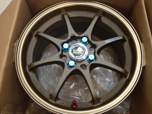 ขายล้อใหม่ Ce28 เหมือนแท้ ขอบ15 4/100 แถมจุ๊บ+ น็อต Rays** ขายล้อใหม่ Ce28 เหมือนแท้ ขอบ15 4/100 แถมจุ๊บ+ น็อต Rays**