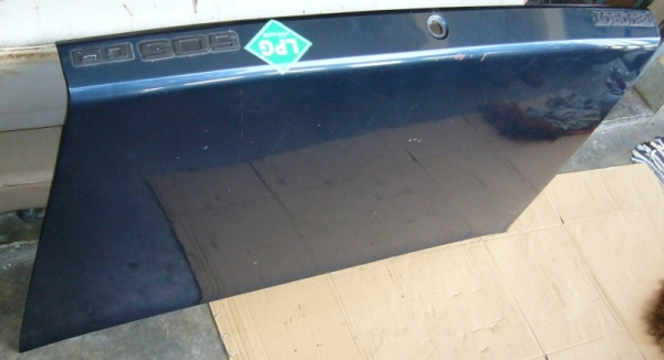 ฝากระโปรงหล้ง เปอร์โย 505 สภาพดี พร้อมขาจับ