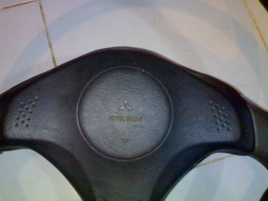 พวงมาลัย มิตซู ท้ายเบนซ์