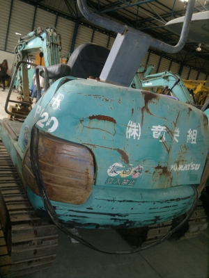 รถขุดเล็ก KOMATSU PC20-7 สภาพดีนำเข้าจากญี่ปุ่น ราคาไม่แพงครับ