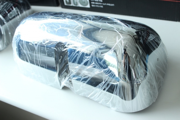 ฝาโครเมียม Hino MEGA - Profia แท้ 3 ชิ้น ฝาโครเมียม Hino MEGA - Profia แท้ 3 ชิ้น