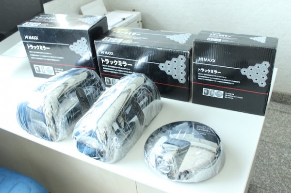 ฝาโครเมียม Hino MEGA  - Profia แท้ 3 ชิ้น