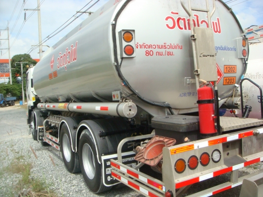 มี4คัน-รถใหม่-สิงหา-2554ISUZU-DEGA-FVM-240-HP-1-เพลา-12ล้อ-โหลดล่าง-ถัง-20000ลิตร