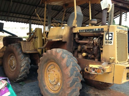 รถตัก CAT 910/ 80 U  สนใจติดต่อ 081-6079515