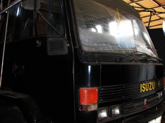 เจ้าของฝากขาย Isuzu 165 ยาว 7.3 m Tel. 088-4501277