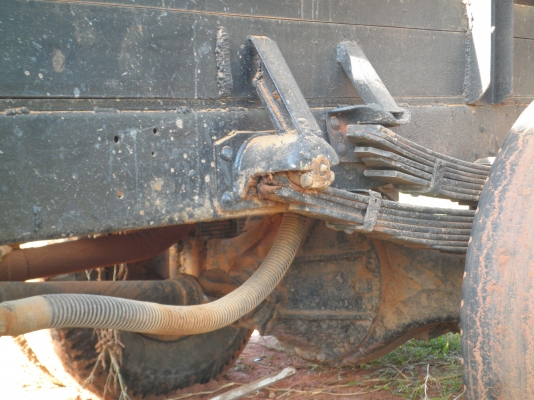 ขาย isuzu ks110  สีสวย เกียร์rocky พวงมาลัยพาเวอร์ เกียร์สั้น fหลัง ดั้มอะลูมิเนียม