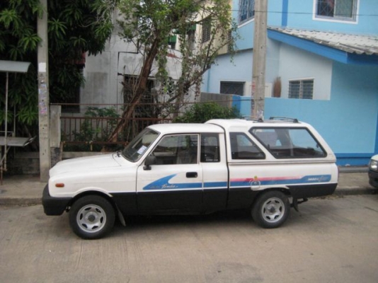 ขายด่วน ๆ Mazda familia Super Cab ปี 93 เบนซิน 1.4 เครื่องนิ่งเงียบ สภาพสวย สี เดิมๆดิบๆ พร้อมหลังคา แอร์หน้า-หลัง เครื่อง ช่วงล่าง เกียร์ ดีมาก วิ่งไปต่างจังหวัดได้ทั่วไทย ภาษีเต็ม (19 ก.ค 56)