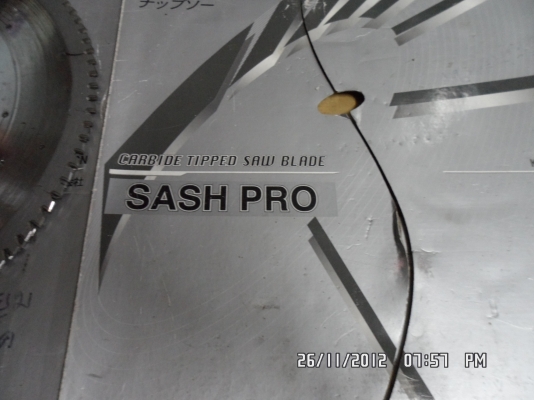 ขายใบเลื่อยตัดไม้ มิเนียม สองใบ 1000